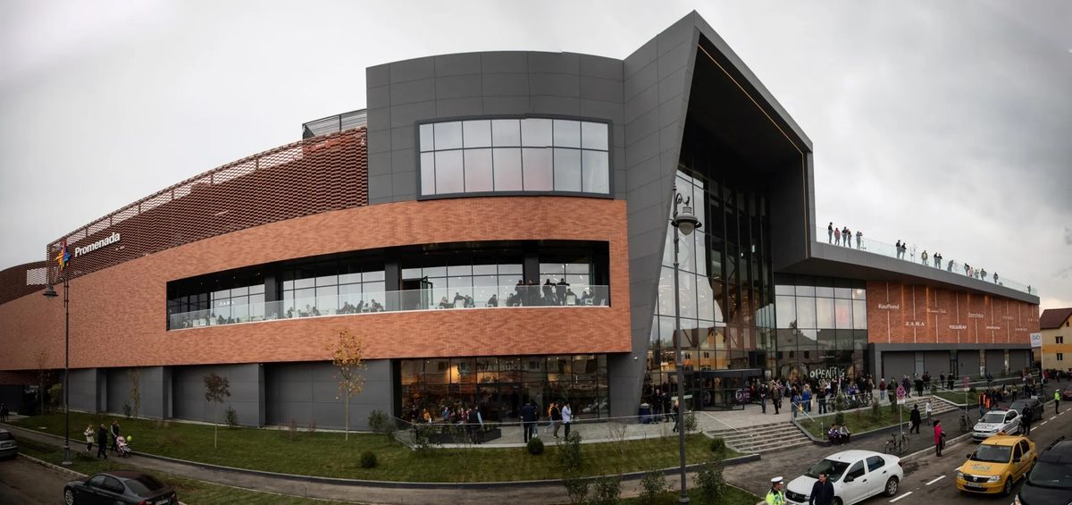 Shopping centre